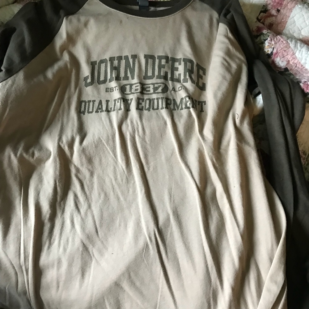 Men’s John Deere shirt